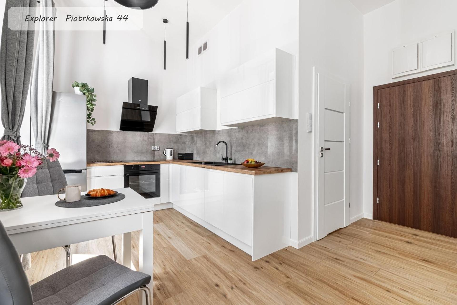 Regnum Noctis Piotrkowska 44 Apartment Lodz  Exterior photo